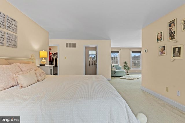825 BAINBRIDGE DR, West Chester, PA 19382
