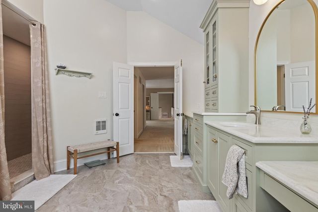 825 BAINBRIDGE DR, West Chester, PA 19382