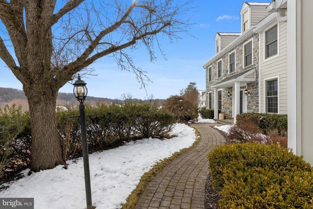 825 BAINBRIDGE DR, West Chester, PA 19382