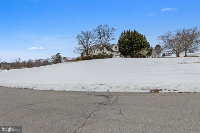 825 BAINBRIDGE DR, West Chester, PA 19382