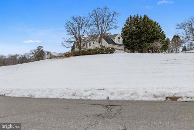 825 BAINBRIDGE DR, West Chester, PA 19382