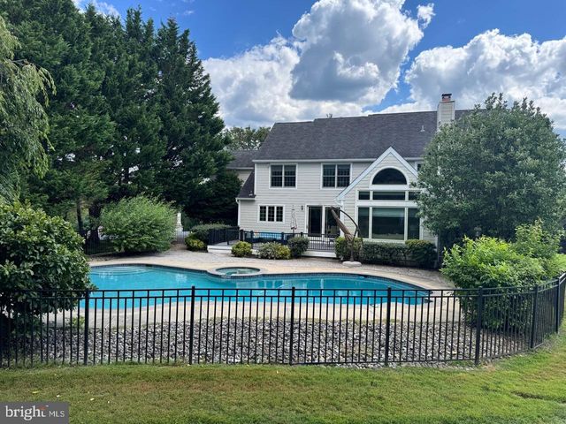 825 BAINBRIDGE DR, West Chester, PA 19382