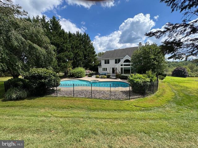 825 BAINBRIDGE DR, West Chester, PA 19382