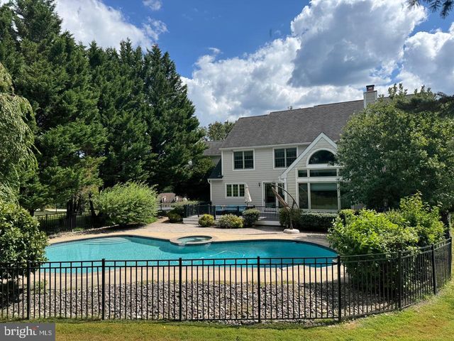 825 BAINBRIDGE DR, West Chester, PA 19382