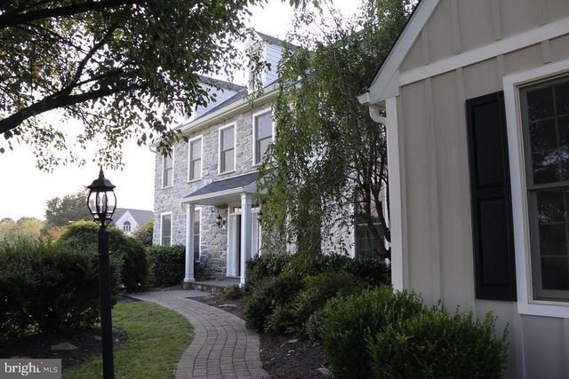 825 BAINBRIDGE DR, West Chester, PA 19382