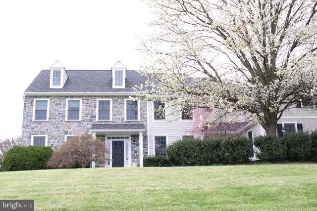 825 BAINBRIDGE DR, West Chester, PA 19382