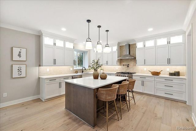 50896 Mistwood Drive, Macomb, MI 48042