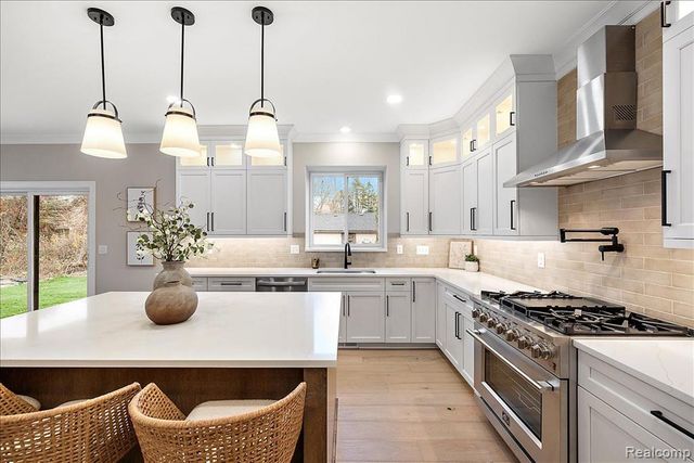 50896 Mistwood Drive, Macomb, MI 48042