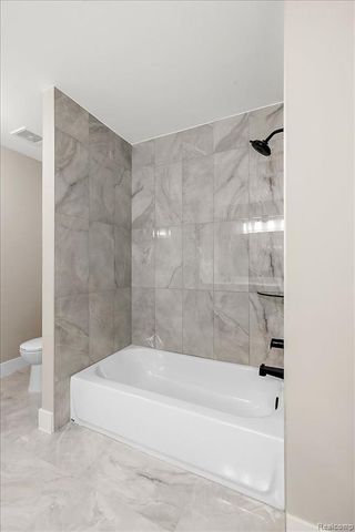 50896 Mistwood Drive, Macomb, MI 48042