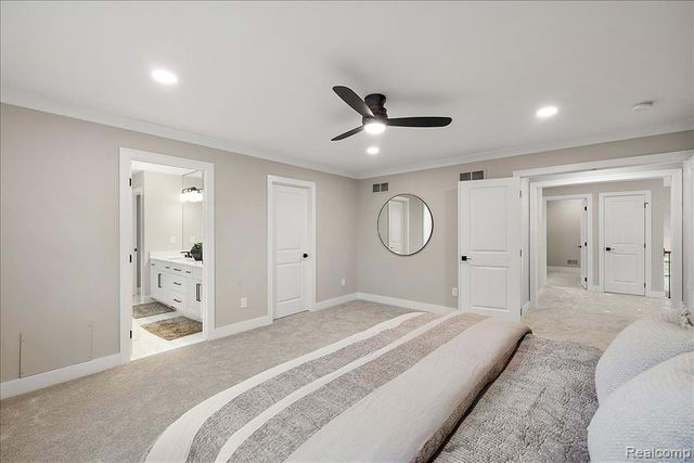 50896 Mistwood Drive, Macomb, MI 48042