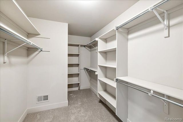 50896 Mistwood Drive, Macomb, MI 48042