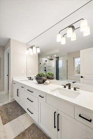 50896 Mistwood Drive, Macomb, MI 48042