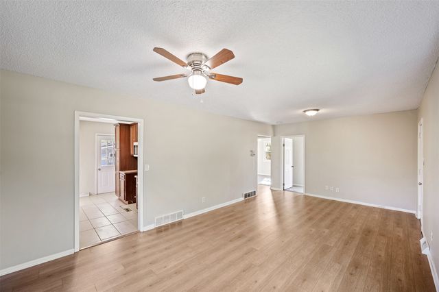 217 E Park Avenue, Des Moines, IA 50315