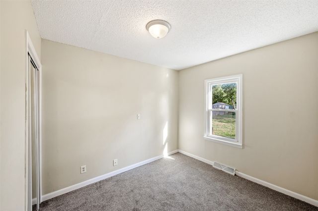 217 E Park Avenue, Des Moines, IA 50315