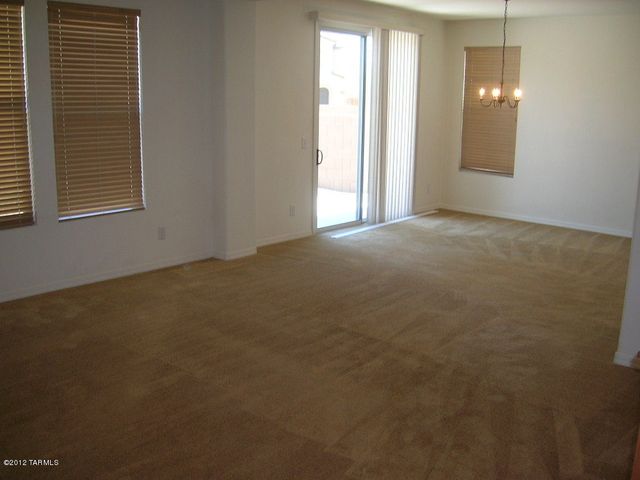 9008 N Roebling Drive W, Tucson, AZ 85742