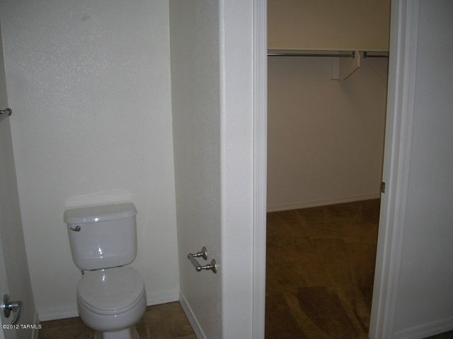 9008 N Roebling Drive W, Tucson, AZ 85742