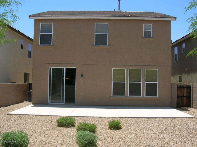 9008 N Roebling Drive W, Tucson, AZ 85742