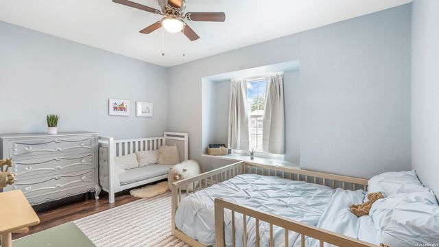 7863 Hawk Trail, San Antonio, TX 78250