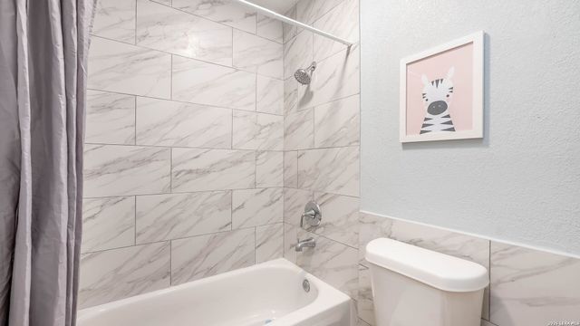 7863 Hawk Trail, San Antonio, TX 78250