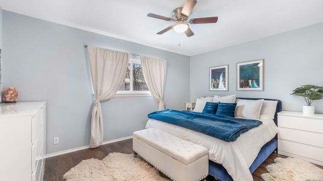 7863 Hawk Trail, San Antonio, TX 78250