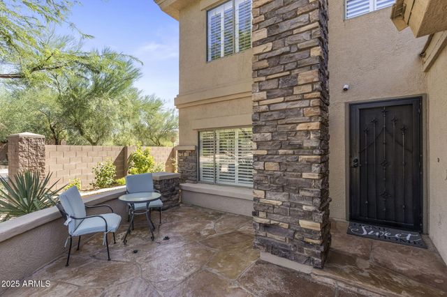 2405 W BARBIE Lane, Phoenix, AZ 85085