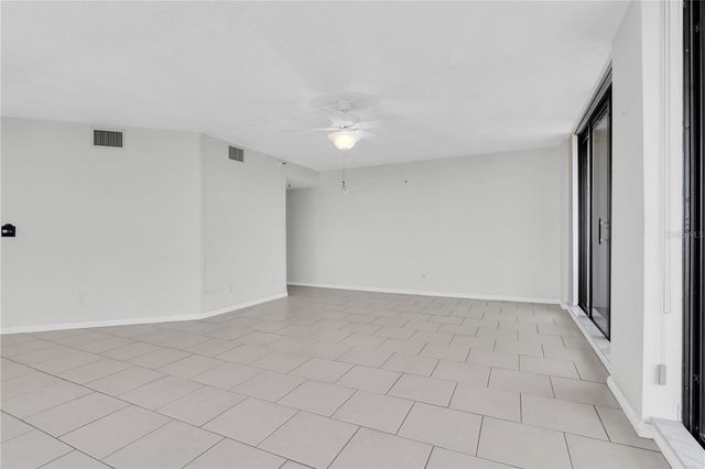 5950 PELICAN BAY PLAZA S 601, Gulfport, FL 33707