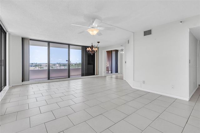 5950 PELICAN BAY PLAZA S 601, Gulfport, FL 33707
