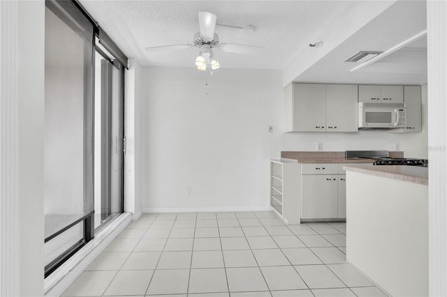 5950 PELICAN BAY PLAZA S 601, Gulfport, FL 33707