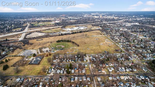 1413 Lincoln Avenue, Flint, MI 48507