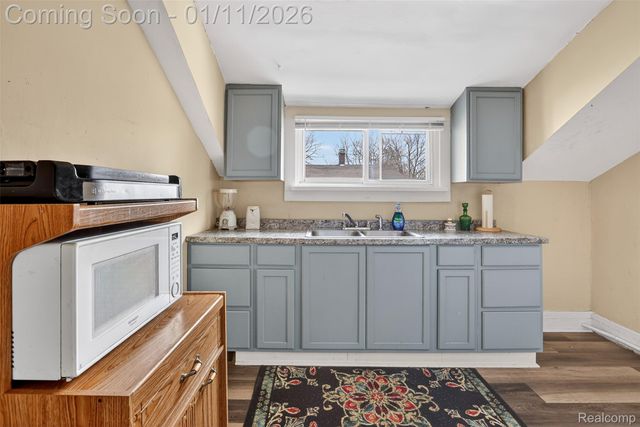 1413 Lincoln Avenue, Flint, MI 48507