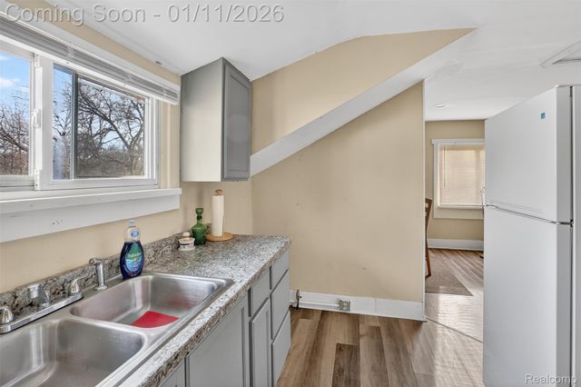 1413 Lincoln Avenue, Flint, MI 48507