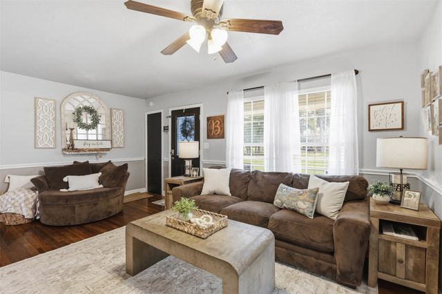 308 W 1st Street, Springtown, TX 76082