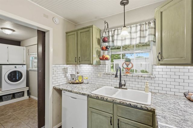 308 W 1st Street, Springtown, TX 76082