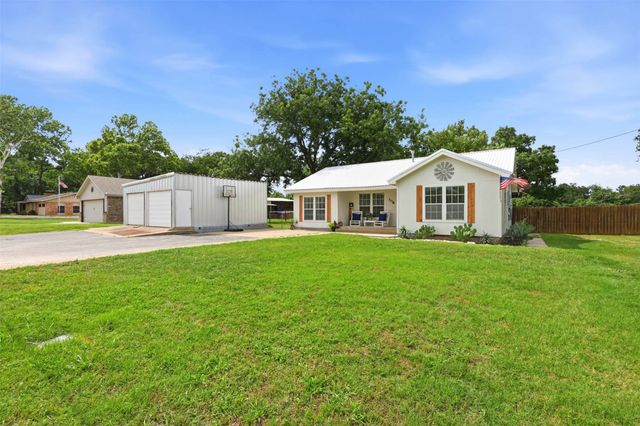 308 W 1st Street, Springtown, TX 76082