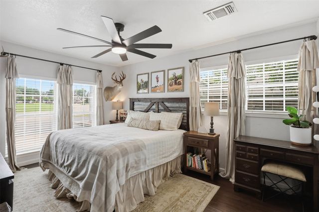 308 W 1st Street, Springtown, TX 76082