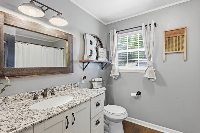 308 W 1st Street, Springtown, TX 76082