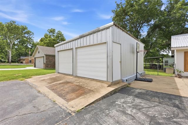 308 W 1st Street, Springtown, TX 76082