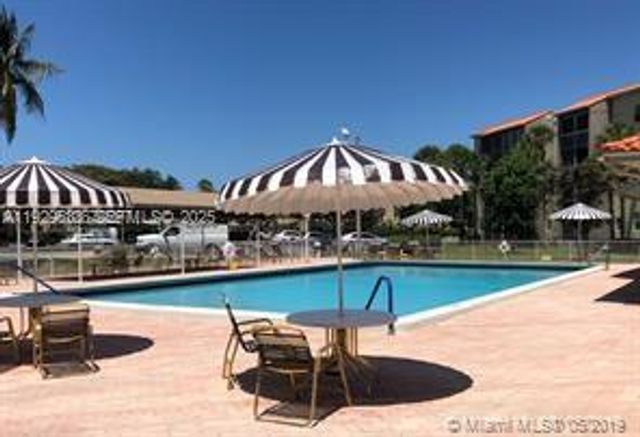 1820 SW 81st Ave 3305, North Lauderdale, FL 33068