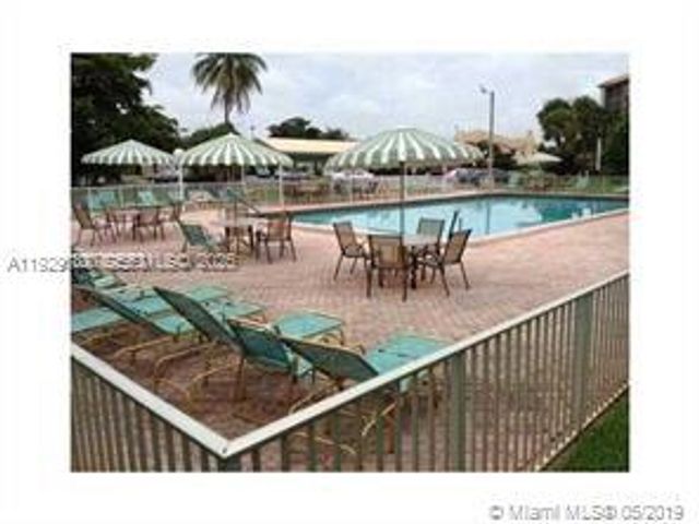 1820 SW 81st Ave 3305, North Lauderdale, FL 33068