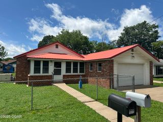 1620 Roark Avenue, Seneca, MO 64865