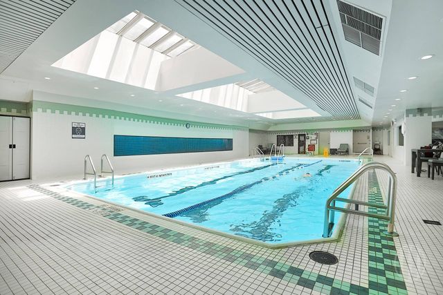 225 W 83rd St Apt 7Y, New York City, NY 10024