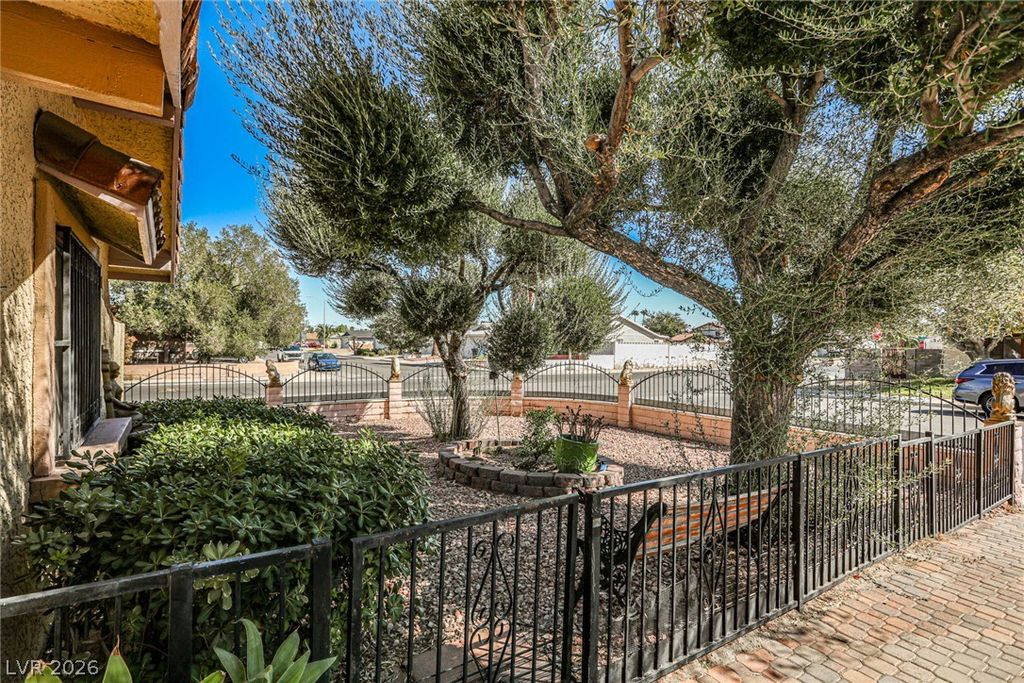 3811 Leisure Lane, Las Vegas, NV 89103 — photo 3
