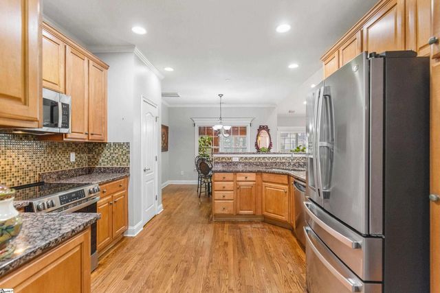 8 Middleberry Court, Greer, SC 29650