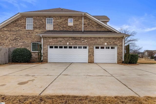 8 Middleberry Court, Greer, SC 29650