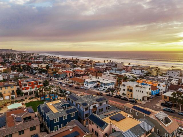 807 Jersey Ct, San Diego, CA 92109