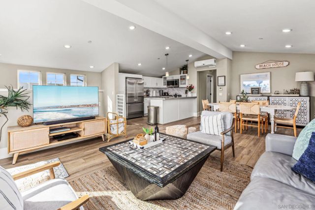 807 Jersey Ct, San Diego, CA 92109