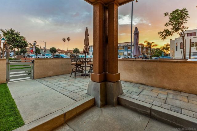 807 Jersey Ct, San Diego, CA 92109