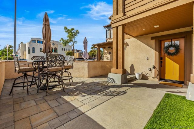 807 Jersey Ct, San Diego, CA 92109
