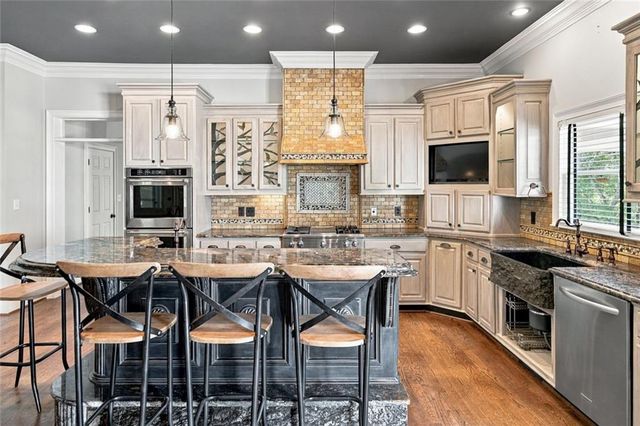 5030 Highland Ridge Run, Gainesville, GA 30506