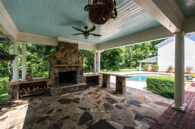 5030 Highland Ridge Run, Gainesville, GA 30506